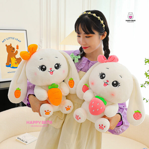 Gấu bông thỏ tai dài dễ thương ôm cà rốt và dâu HAPPY BEAR size 60CM